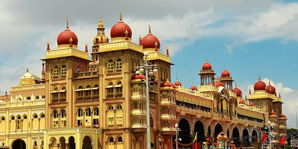 Mysore_Palace_India_photo_-_Jim_Ankan_Deka-1